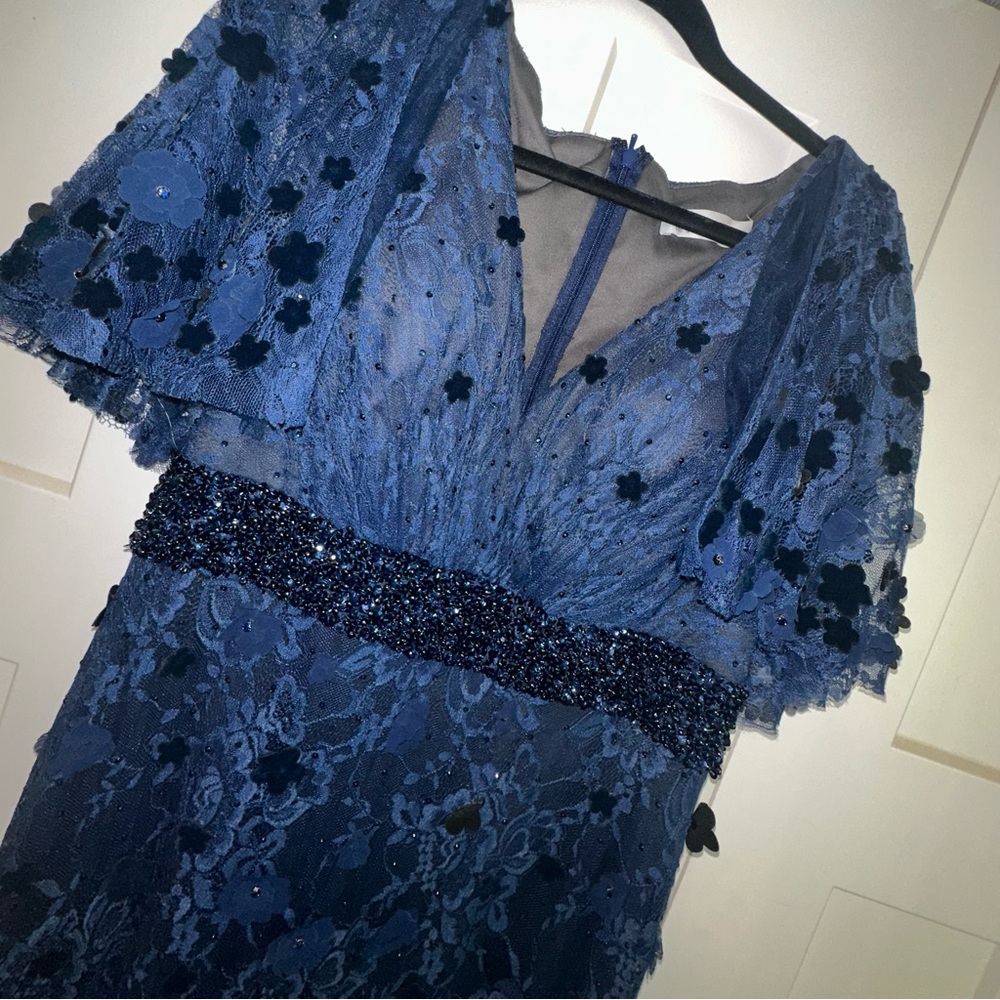 Mac Duggal Elegant Blue Lace Dress